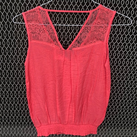 Coral colored top - Picture 2 of 3